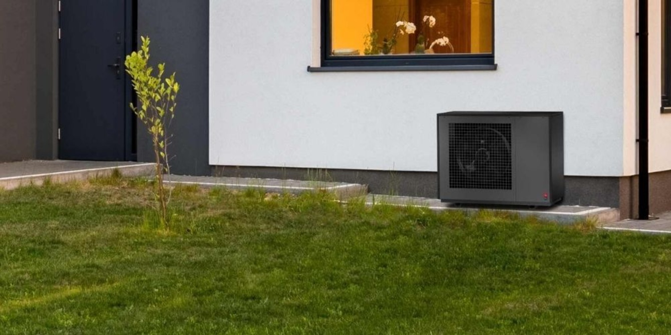 Schutz für die Wärmepumpe bei Elektro Pönicke GmbH in Zeulenroda-Triebes