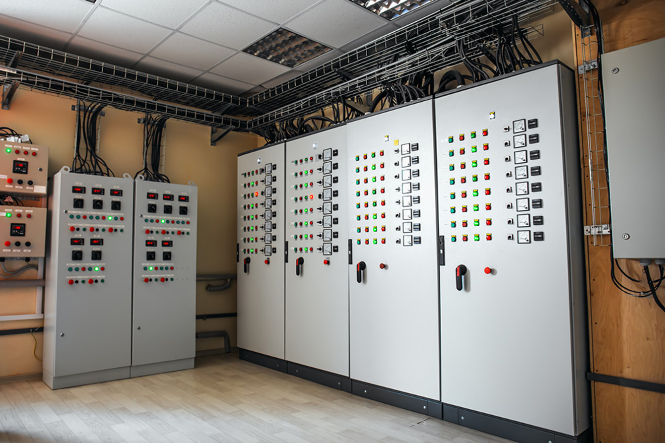 Schalt­anlagen­bau bei Elektro Pönicke GmbH in Zeulenroda-Triebes