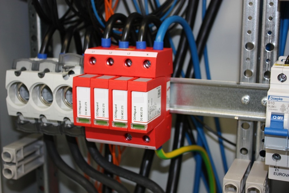 U berspannungsschutz bei Elektro Pönicke GmbH in Zeulenroda-Triebes